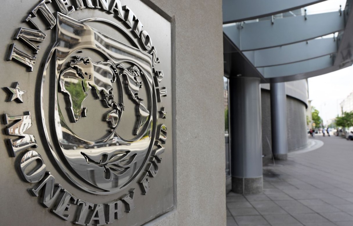 IMF asks El Salvador to reconsider Bitcoin decision amid risk concerns